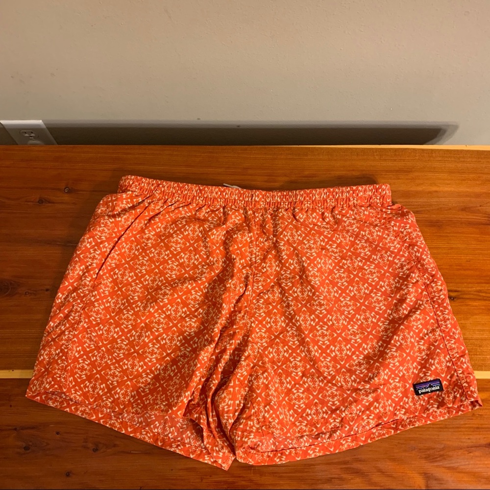 Patagonia Women’s Orange Shorts XL